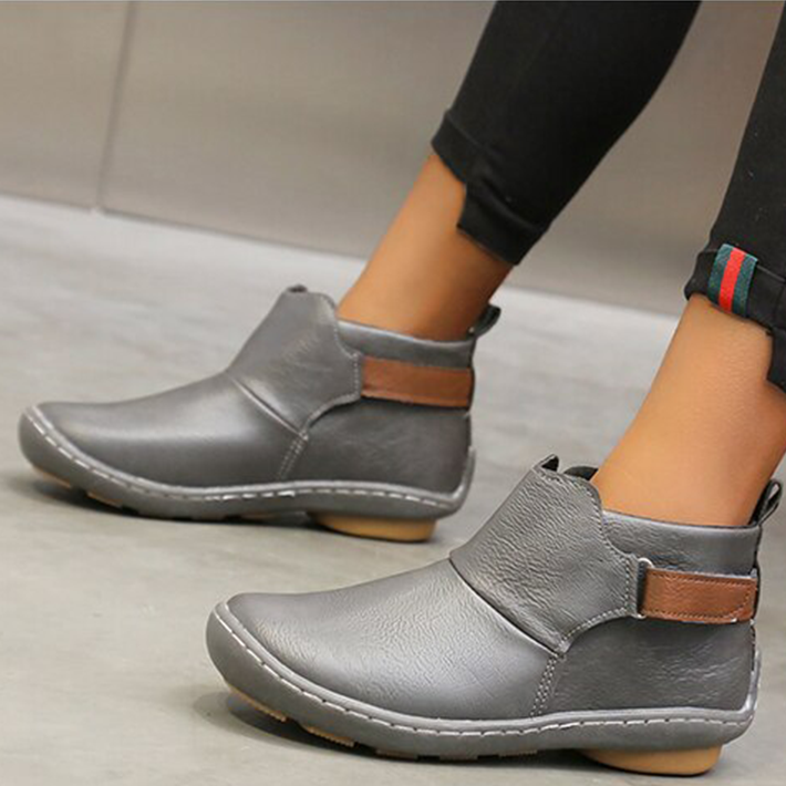 秋のレザーシューズ:シーズンのためのエレガンスと快適さ