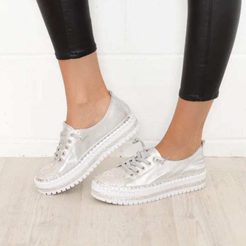 Sneakers Argento brillanti : Unisci stile e comfort nella vita quotidiana 